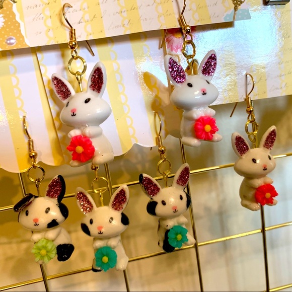 🛍️✨5 for $15✨🛍️ 🐰 🌸 OOAK Blind Surprise Handmade Bunny Earrings - Picture 3 of 5